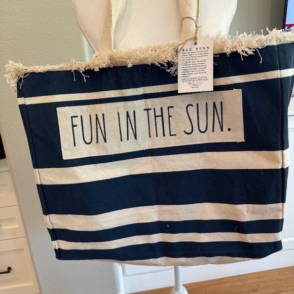 RAE DUNN FUN IN THE SUN BEACH BAG TOTE - Picture 1 of 2